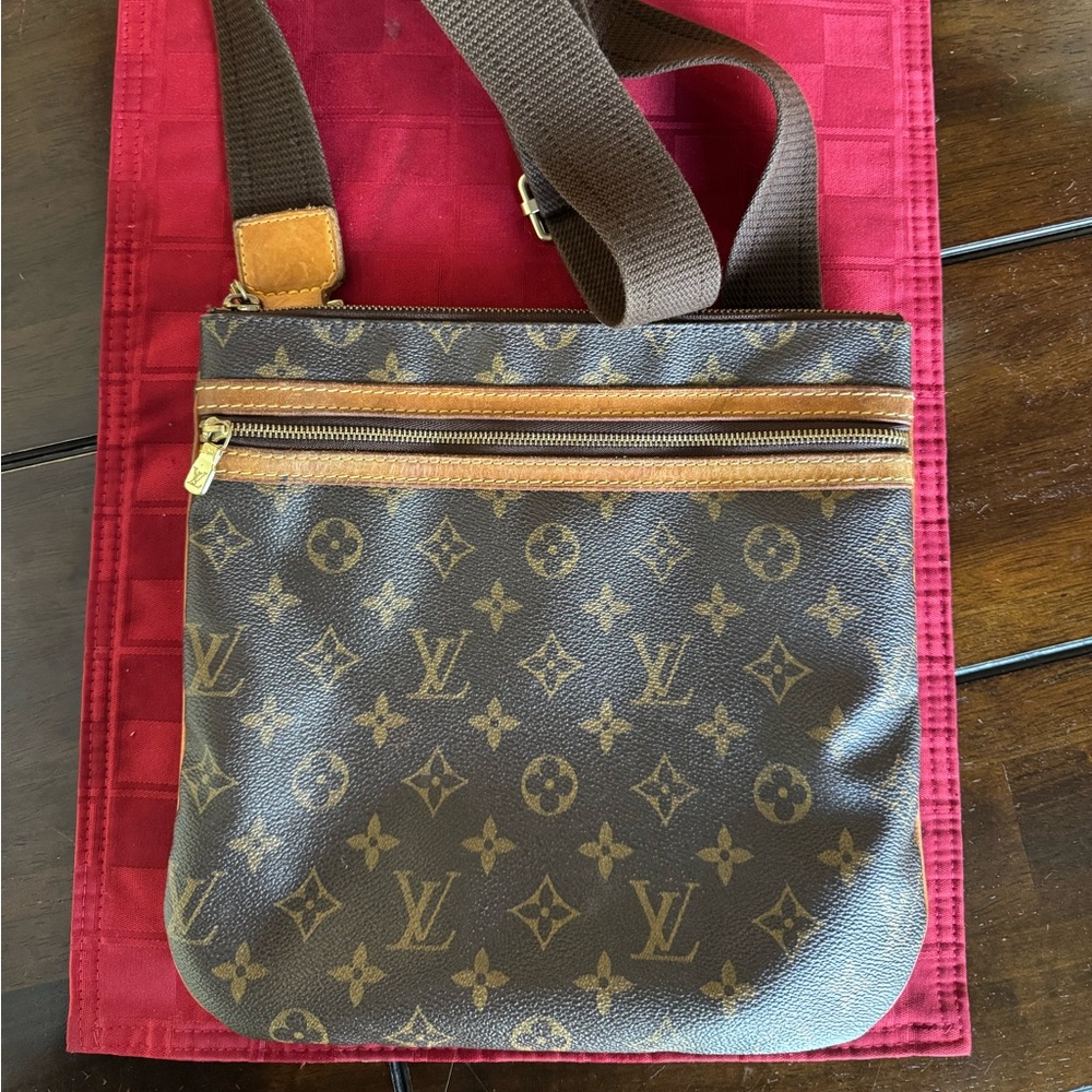 Louis Vuitton Monogram Pochette Bosphore Messenger Bag